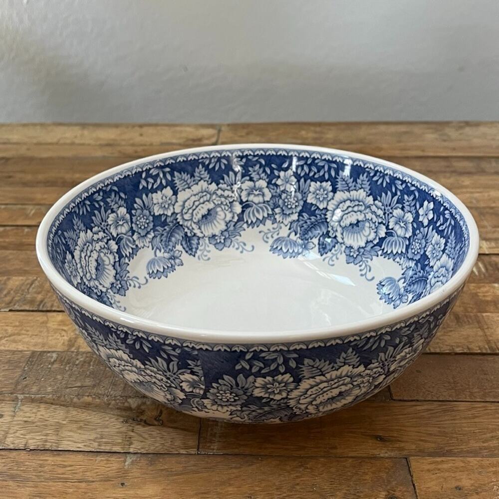Collectible Mason's Blue & White 10" Ironstone Serving Bowl Floral London